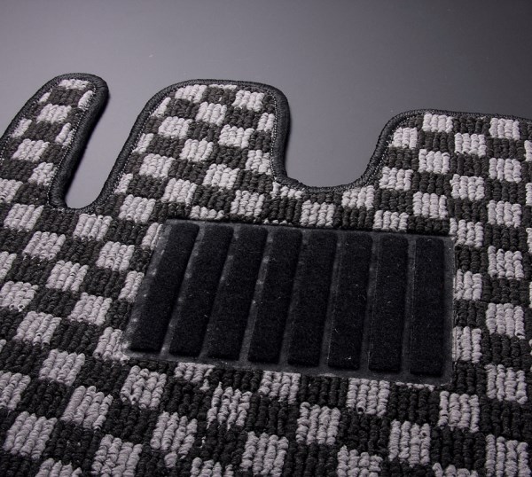 Floor mat for large size wagon