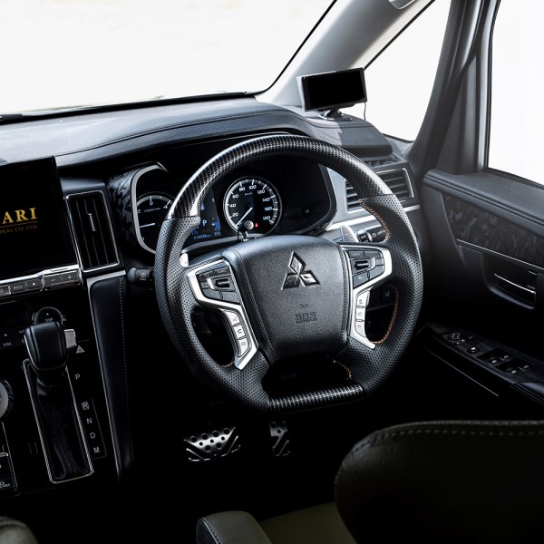 ハイグレード ウッド&レザーステアリング