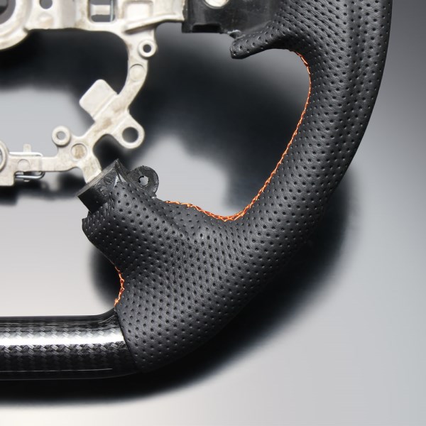 High grade wood & leather steering