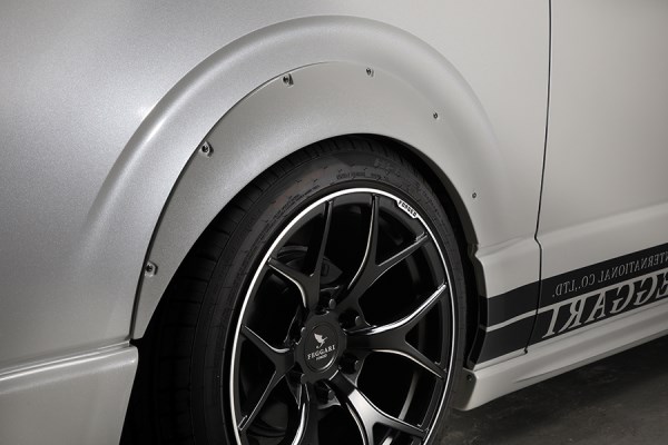 [Body kit] Over fender