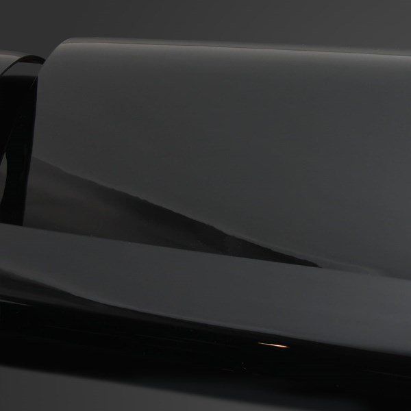 ピアノブラック